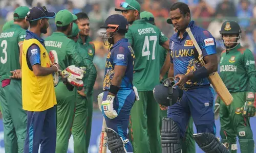 ‘ಟೈಮ್ಡ್‌ ಔಟ್‌’ ವಿವಾದ: ಪಂದ್ಯದ ನಂತರ ಬಾಂಗ್ಲಾ ಆಟಗಾರರೊಂದಿಗೆ ಹಸ್ತಲಾಘವಕ್ಕೆ ನಿರಾಕರಿಸಿದ ಶ್ರೀಲಂಕಾ ಆಟಗಾರರು