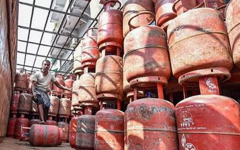 ಚುನಾವಣಾ ಸೀಸನ್: ಸಬ್ಸಿಡಿಯಿಂದಾಗಿ ಎಲ್ ಪಿಜಿಗೆ ದಾಖಲೆ ಬೇಡಿಕೆ