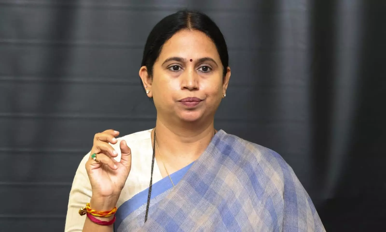 ಬೆಳಗಾವಿ ಕಾಂಗ್ರೆಸ್ ನಲ್ಲಿ ಯಾವ ಸಮಸ್ಯೆಯೂ ಇಲ್ಲ: ಸಚಿವೆ ಲಕ್ಷ್ಮಿ ಹೆಬ್ಬಾಳ್ಕರ್ ಸ್ಪಷ್ಟನೆ ಬೆಳಗಾವಿ ಕಾಂಗ್ರೆಸ್ ನಲ್ಲಿ ಯಾವ ಸಮಸ್ಯೆಯೂ ಇಲ್ಲ: ಸಚಿವೆ ಲಕ್ಷ್ಮಿ ಹೆಬ್ಬಾಳ್ಕರ್ ಸ್ಪಷ್ಟನೆ