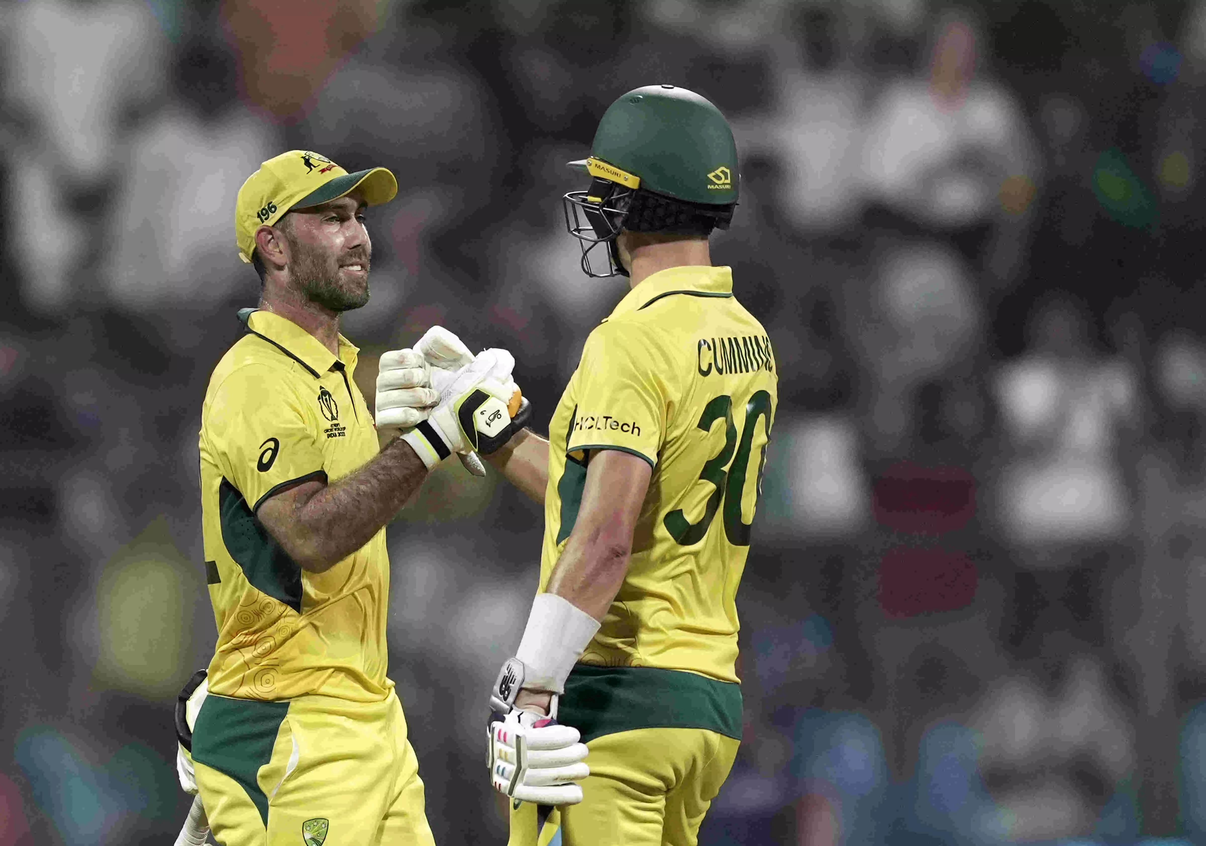 ನೋವಿನಲ್ಲೂ ಏಕಾಂಗಿ ಹೋರಾಟ ನೀಡಿ ಐತಿಹಾಸಿಕ ದ್ವಿಶತಕ ಗಳಿಸಿದ ಮ್ಯಾಕ್ಸ್ ವೆಲ್