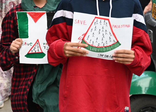 ಬೆಂಗಳೂರು: ಫೆಲೆಸ್ತೀನ್ ಪರ  ಪ್ರತಿಭಟನೆ ನಡೆಸಿದವರ ವಿರುದ್ಧ ಎಫ್‍ಐಆರ್ ದಾಖಲು