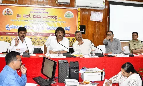 ಸರ್ವಾಧಿಕಾರಿ ರೀತಿ ವರ್ತಿಸುತ್ತಿದ್ದೀರಿ: ಅರಣ್ಯಾಧಿಕಾರಿಗಳಿಗೆ ಕೆಡಿಪಿ ಸಭೆಯಲ್ಲಿ ಸಚಿವ ಮಧು ಬಂಗಾರಪ್ಪ ತರಾಟೆ