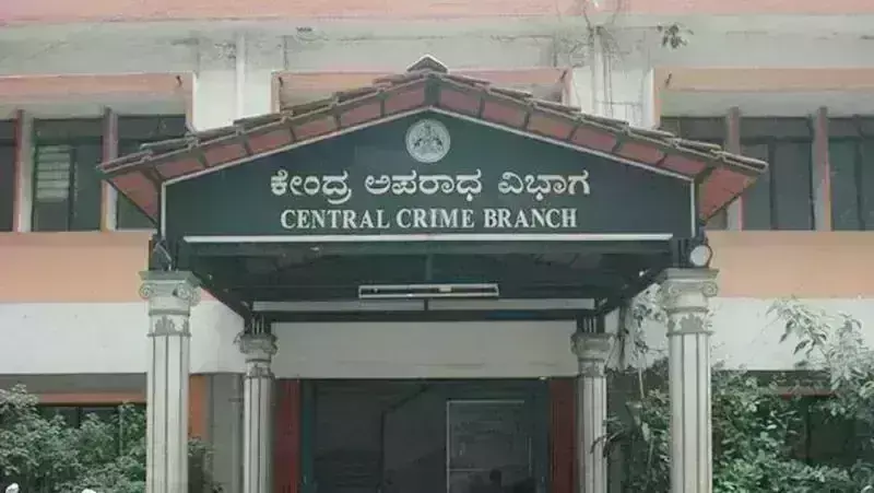 ಬೆಂಗಳೂರಿನಲ್ಲಿ 20ಕ್ಕೂ ಹೆಚ್ಚು ರೌಡಿಶೀಟರ್ ಮನೆಗಳ ಮೇಲೆ ಸಿಸಿಬಿ ದಾಳಿ: ಮಾರಕಾಸ್ತ್ರ ವಶಕ್ಕೆ