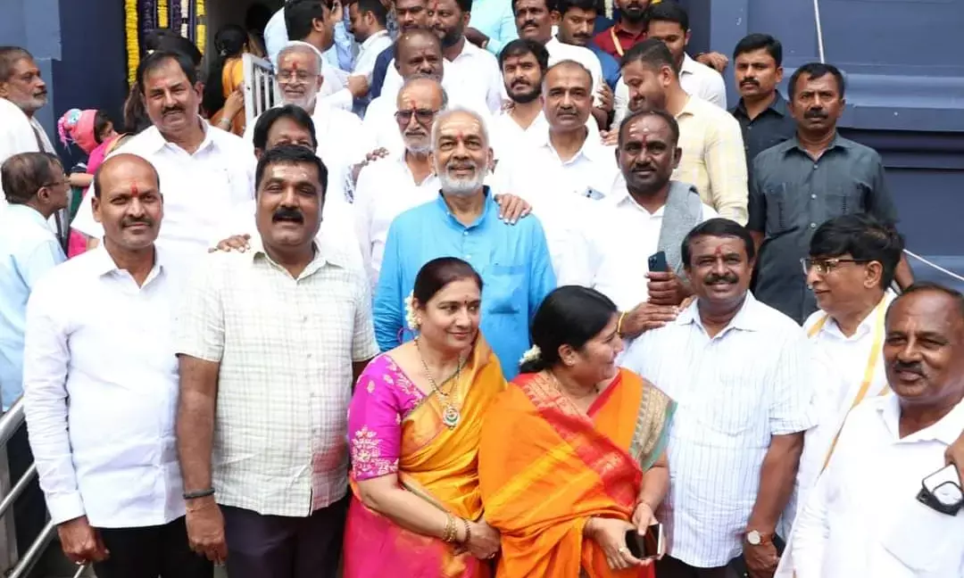 ಹಾಸನದಲ್ಲಿ ಜೆಡಿಎಸ್‌ ಒಗ್ಗಟ್ಟಿನ ಮಂತ್ರ: 18 ಶಾಸಕರು ಹಾಜರ್- ಓರ್ವ ಗೈರು