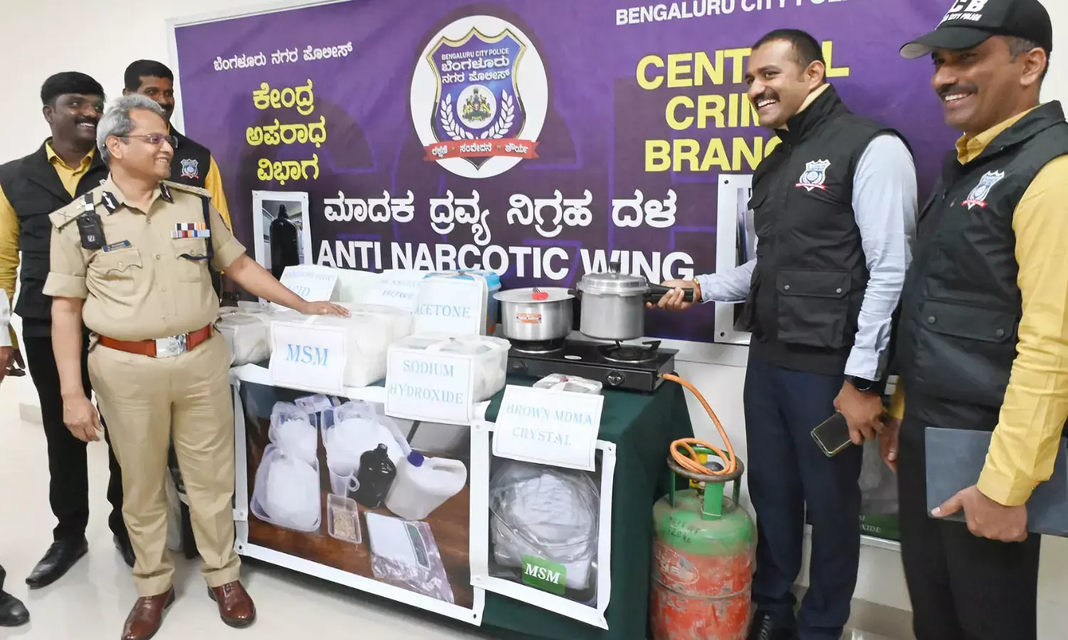 ಬೆಂಗಳೂರು | ಕುಕ್ಕರ್ ನಲ್ಲಿ ಸಿಂಥೆಟಿಕ್ ಡ್ರಗ್ಸ್ ತಯಾರಿಸಿ ಮಾರಾಟ: ವಿದೇಶಿ ಪ್ರಜೆ ಬಂಧನ