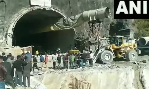 ಉತ್ತರಾಖಂಡದಲ್ಲಿ ನಿರ್ಮಾಣ ಹಂತದ ಸುರಂಗ ಕುಸಿತ: 40 ಕಾರ್ಮಿಕರು ಸಿಲುಕಿಕೊಂಡಿರುವ ಶಂಕೆ