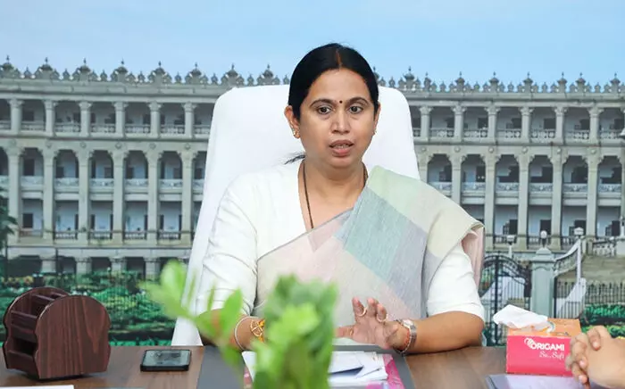 ಉಡುಪಿಯಲ್ಲಿ ತಾಯಿ, ಮಕ್ಕಳ ಕಗ್ಗೊಲೆಯ ಸೂಕ್ತ ತನಿಖೆ ಕೈಗೊಳ್ಳಲು ಎಸ್ಪಿಗೆ ನಿರ್ದೇಶನ: ಸಚಿವೆ ಲಕ್ಷ್ಮೀ ಹೆಬ್ಬಾಳ್ಕರ್ ಉಡುಪಿಯಲ್ಲಿ ತಾಯಿ, ಮಕ್ಕಳ ಕಗ್ಗೊಲೆಯ ಸೂಕ್ತ ತನಿಖೆ ಕೈಗೊಳ್ಳಲು ಎಸ್ಪಿಗೆ ನಿರ್ದೇಶನ: ಸಚಿವೆ ಲಕ್ಷ್ಮೀ ಹೆಬ್ಬಾಳ್ಕರ್