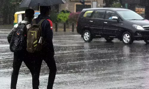 ತಮಿಳುನಾಡು, ಪುದುಚೇರಿಯಲ್ಲಿ ಭಾರಿ ಮಳೆ; ಶಾಲೆಗಳಿಗೆ ರಜೆ