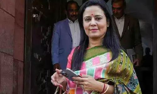 ಸಂಸದೆ ಮಹುಆ ಮೊಯಿತ್ರಾ ವಜಾಕ್ಕೆ ಸಂಸತ್ ನೈತಿಕ ಸಮಿತಿ ಶಿಫಾರಸು