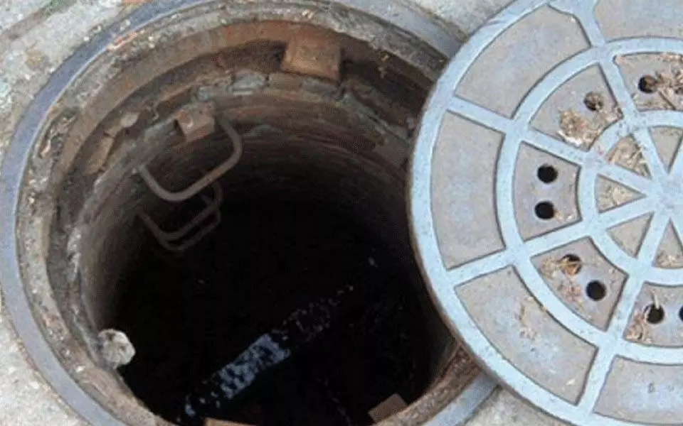 ಗುಜರಾತ್: ಸೆಪ್ಟಿಕ್‌ ಟ್ಯಾಂಕ್‌ ಸ್ವಚ್ಛಗೊಳಿಸುವ ವೇಳೆ ಉಸಿರುಗಟ್ಟಿ ನಾಲ್ವರು ಕಾರ್ಮಿಕರು ಮೃತ್ಯು