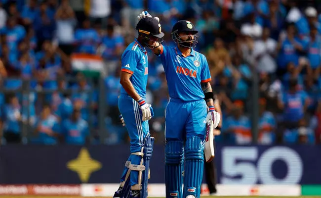 ಕೊಹ್ಲಿ ಅರ್ಧಶತಕ: ಗಾಯಗೊಂಡು ನಿವೃತ್ತಿಯಾದ ಆದ ಶುಬ್ ಮನ್ ಗಿಲ್