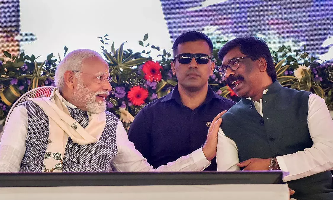 ಪ್ರಧಾನಿ ಮೋದಿಯ ಜಾರ್ಖಂಡ್ ಭೇಟಿ ವೇಳೆ ಭದ್ರತಾ ಲೋಪ: ಮೂವರು ಪೊಲೀಸ್ ಅಧಿಕಾರಿಗಳ ಅಮಾನತು