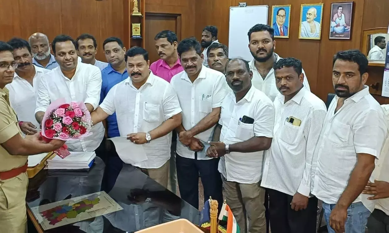 ಉಡುಪಿ ಹತ್ಯಾಕಾಂಡ ಪ್ರಕರಣ ಬೇಧಿಸಿದ ಎಸ್ಪಿ ತಂಡಕ್ಕೆ ಕಾಂಗ್ರೆಸ್ ಅಭಿನಂದನೆ