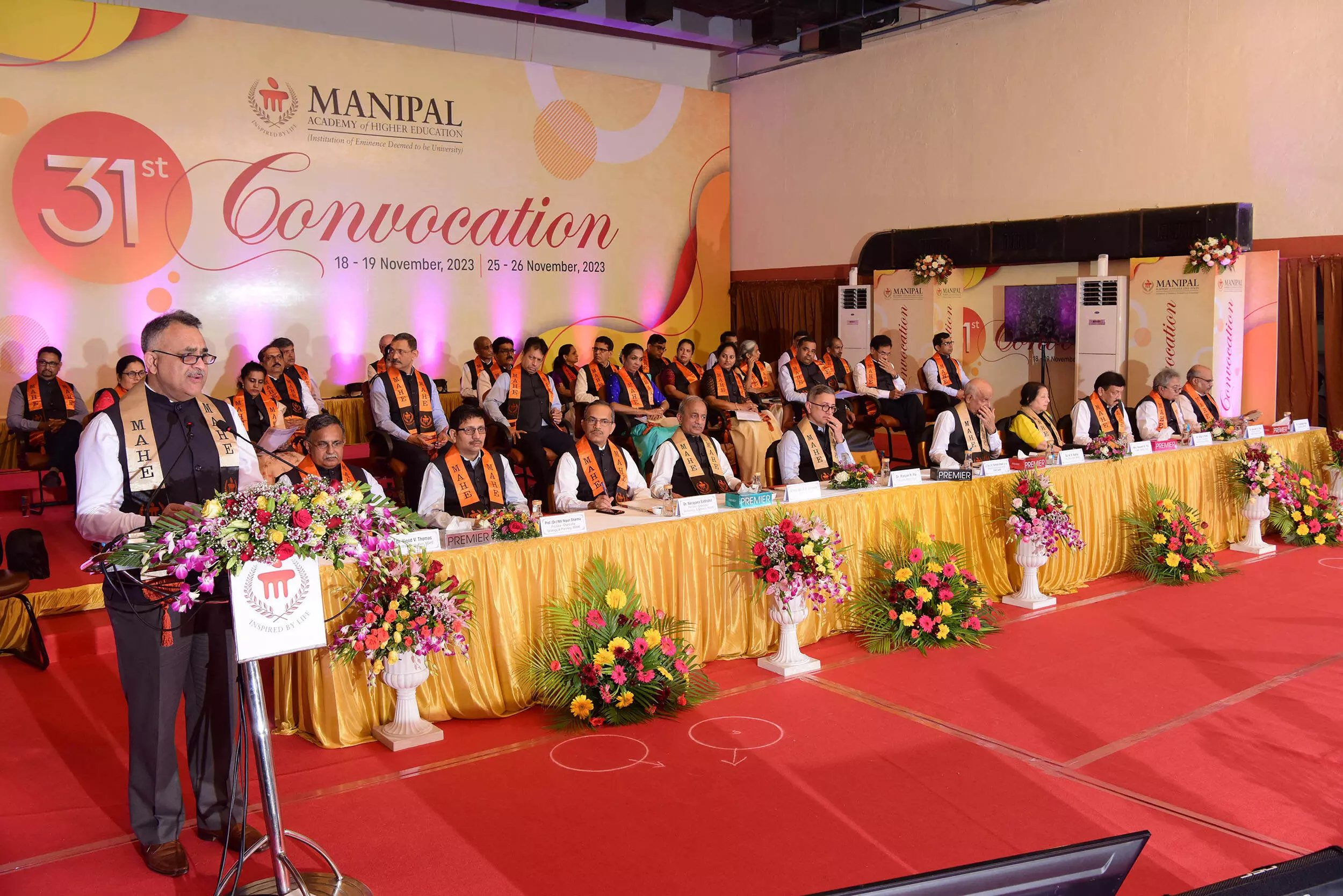 ಆರೋಗ್ಯ ಕ್ಷೇತ್ರದ ಭವಿಷ್ಯ ರೂಪಿಸುವ ವೃತ್ತಿಪರರಾಗಿ: ಲೆ.ಜ.(ಡಾ.)ನರೇಂದ್ರ ಕೊತ್ವಾಲ್ ಆರೋಗ್ಯ ಕ್ಷೇತ್ರದ ಭವಿಷ್ಯ ರೂಪಿಸುವ ವೃತ್ತಿಪರರಾಗಿ: ಲೆ.ಜ.(ಡಾ.)ನರೇಂದ್ರ ಕೊತ್ವಾಲ್