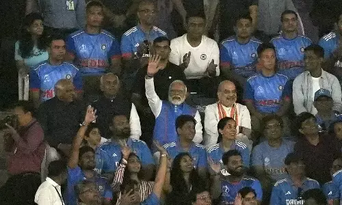 ಕ್ರಿಕೆಟ್‌ ವೀಕ್ಷಿಸಲು ಹೋಗುವ ಪ್ರಧಾನಿಗೆ ಮಣಿಪುರಕ್ಕೆ ಭೇಟಿ ನೀಡಲು ಸಮಯವಿಲ್ಲ: ಕಾಂಗ್ರೆಸ್ ಟೀಕೆ