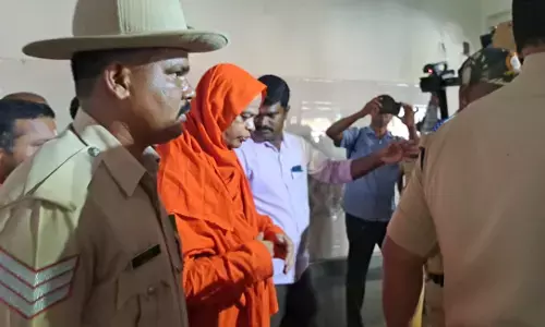 ಹೈಕೋರ್ಟ್‌ ಆದೇಶ: ಮುರುಘಾ ಶ್ರೀ ಜೈಲಿನಿಂದ ಬಿಡುಗಡೆ