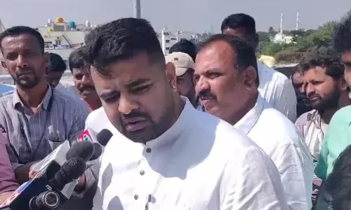 ಹೆಚ್‌ಡಿಕೆ ದಂಡ ಕಟ್ಟಿದ್ದಾರೆ ;  ಈ ವಿಚಾರವನ್ನು ಇಲ್ಲಿಗೆ ಬಿಟ್ಟುಬಿಡಿ : ಸಂಸದ ಪ್ರಜ್ವಲ್ ರೇವಣ್ಣ