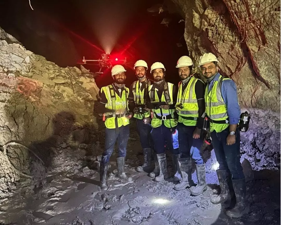 ‘ಉತ್ತರಕಾಶಿ ಸುರಂಗ’ ರಕ್ಷಣಾ ಕಾರ್ಯಕ್ಕೆ ಕೈಜೋಡಿಸಿದ ಬೆಂಗಳೂರಿನ ಸ್ಕ್ವಾಡ್ರೋನ್ ಇನ್ಫ್ರಾ ಅಂಡ್ ಮೈನಿಂಗ್ ಪ್ರೈ.ಲಿ. ‘ಉತ್ತರಕಾಶಿ ಸುರಂಗ’ ರಕ್ಷಣಾ ಕಾರ್ಯಕ್ಕೆ ಕೈಜೋಡಿಸಿದ ಬೆಂಗಳೂರಿನ ಸ್ಕ್ವಾಡ್ರೋನ್ ಇನ್ಫ್ರಾ ಅಂಡ್ ಮೈನಿಂಗ್ ಪ್ರೈ.ಲಿ.