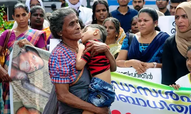 ಎಂಡೋಸಲ್ಫಾನ್ ಸಂತ್ರಸ್ತರನ್ನು ಗುರುತಿಸಲು ಮಾರ್ಗಸೂಚಿಗಳನ್ನು ಮರು ವ್ಯಾಖ್ಯಾನಿಸಿದ ಕೇರಳ ಸರಕಾರ