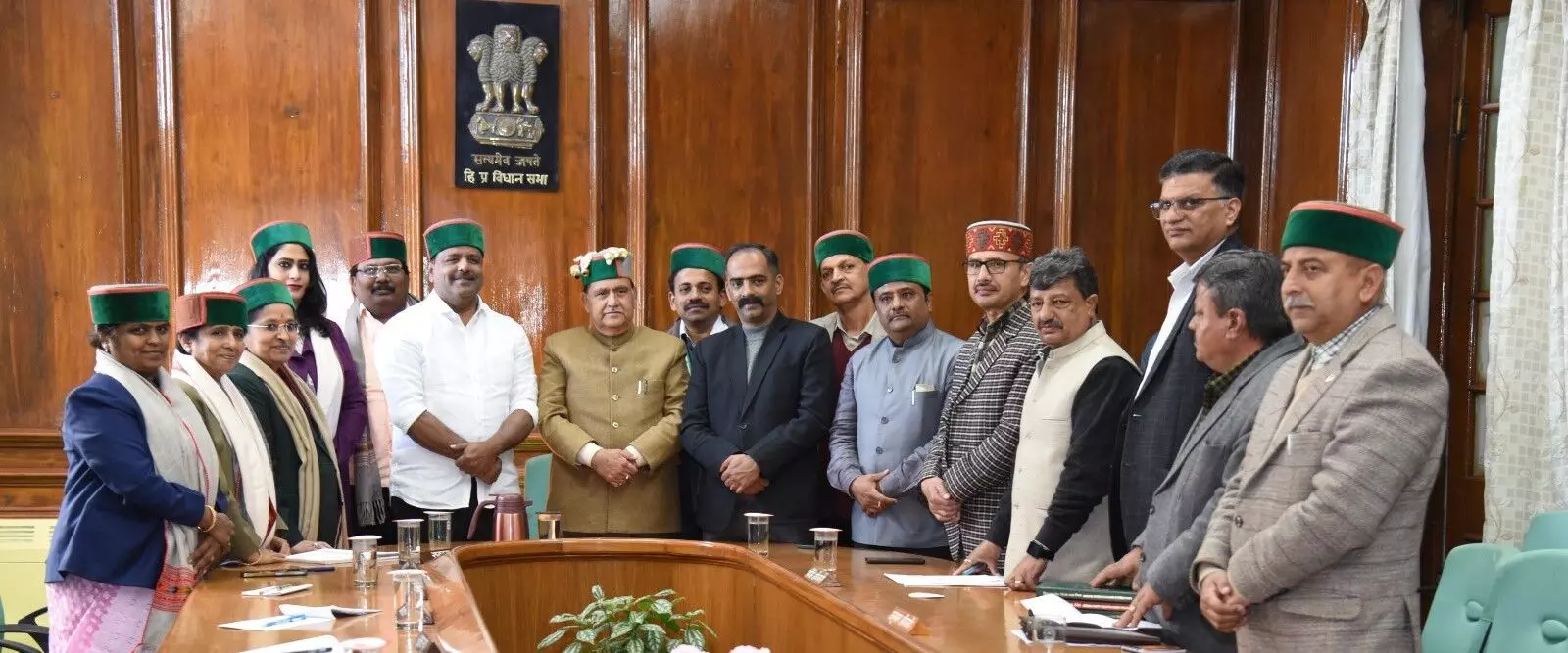 ಹಿಮಾಚಲ ಪ್ರದೇಶ ಸ್ಪೀಕರ್ ಜೊತೆ ಯು.ಟಿ. ಖಾದರ್ ಚರ್ಚೆ