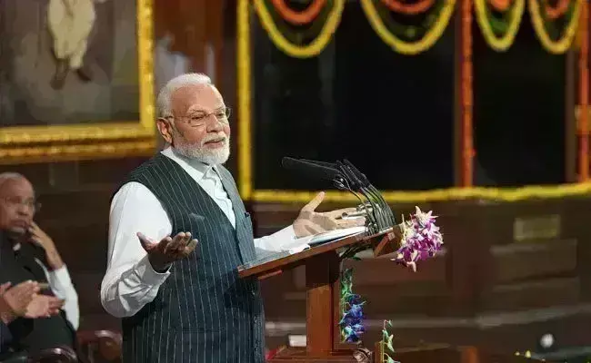 ನಾಳೆ (ನ.25) ಬೆಂಗಳೂರಿಗೆ ಆಗಮಿಸಲಿರುವ ಪ್ರಧಾನಿ ಮೋದಿ ನಾಳೆ (ನ.25) ಬೆಂಗಳೂರಿಗೆ ಆಗಮಿಸಲಿರುವ ಪ್ರಧಾನಿ ಮೋದಿ