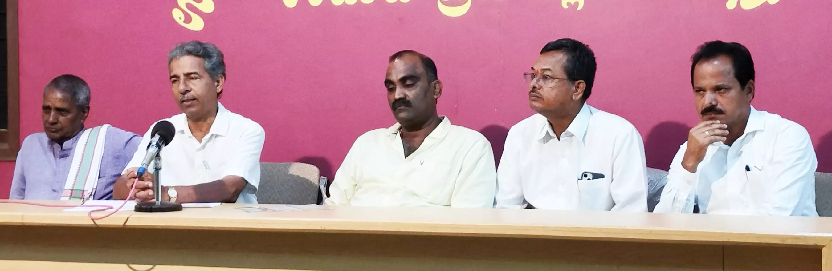 ಕುಂದಾಪುರ, ಕಾಪುವಿಗೂ ವಿಸ್ತರಿಸಿದ ಮಕ್ಕಳ ಯಕ್ಷಗಾನ ಕಿಶೋರ ಯಕ್ಷಗಾನ ಸಂಭ್ರಮದಲ್ಲಿ 69 ಶಾಲೆಗಳ ಪ್ರದರ್ಶನ ಕುಂದಾಪುರ, ಕಾಪುವಿಗೂ ವಿಸ್ತರಿಸಿದ ಮಕ್ಕಳ ಯಕ್ಷಗಾನ ಕಿಶೋರ ಯಕ್ಷಗಾನ ಸಂಭ್ರಮದಲ್ಲಿ 69 ಶಾಲೆಗಳ ಪ್ರದರ್ಶನ