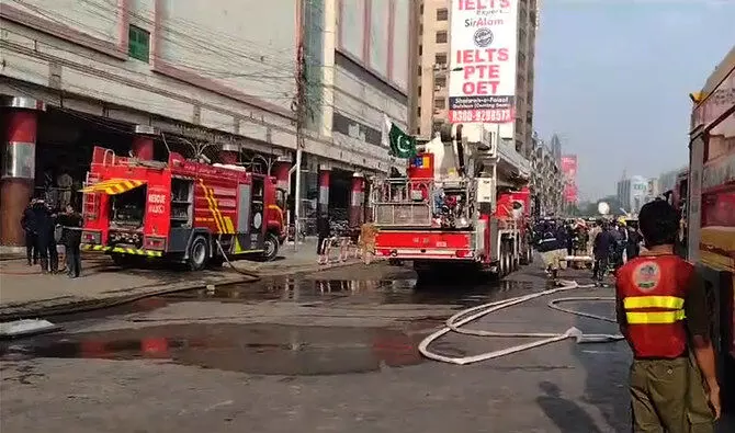 ಕರಾಚಿಯ ಶಾಪಿಂಗ್ ಮಾಲ್ ನಲ್ಲಿ ಬೆಂಕಿ ದುರಂತ; ಕನಿಷ್ಠ 11 ಮಂದಿ ಸಾವು
