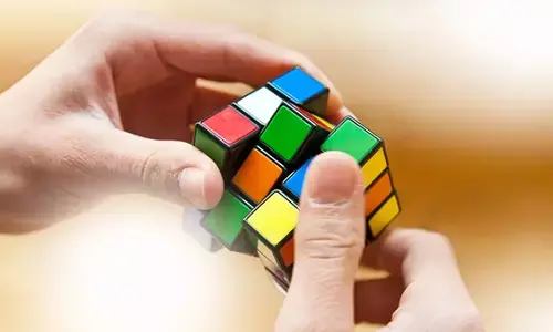 ರೂಬಿಕ್ ಕ್ಯೂಬ್‌: ಎರಡು ಗಿನ್ನೆಸ್ ವಿಶ್ವ ದಾಖಲೆ ಪ್ರಯತ್ನದಲ್ಲಿ ಹಟ್ಟಿಯಂಗಡಿ ಸಿದ್ಧಿವಿನಾಯಕ ವಸತಿ ಶಾಲೆಯ ವಿದ್ಯಾರ್ಥಿಗಳು