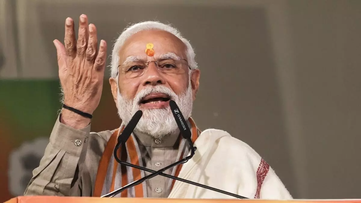 ವಿದೇಶಗಳಲ್ಲಿ ಮದುವೆ ನಡೆಸದಂತೆ ಶ್ರೀಮಂತ ಕುಟುಂಬಗಳಿಗೆ ಆಗ್ರಹಿಸಿದ ಪ್ರಧಾನಿ ಮೋದಿ ವಿದೇಶಗಳಲ್ಲಿ ಮದುವೆ ನಡೆಸದಂತೆ ಶ್ರೀಮಂತ ಕುಟುಂಬಗಳಿಗೆ ಆಗ್ರಹಿಸಿದ ಪ್ರಧಾನಿ ಮೋದಿ