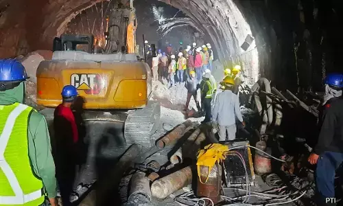ಸುರಂಗ ಕುಸಿತ: ರಕ್ಷಣಾ ಕಾರ್ಯಾಚರಣೆಗಿಳಿದ ಭಾರತೀಯ ಸೇನೆ