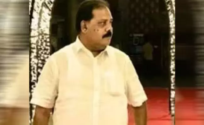 ಇತ್ತೀಚಿಗಷ್ಟೇ ಐಟಿ ದಾಳಿಗೊಳಗಾದ ಬಿಬಿಎಂಪಿ ಗುತ್ತಿಗೆದಾರರ ಸಂಘದ ಉಪಾಧ್ಯಕ್ಷ ಅಂಬಿಕಾಪತಿ ನಿಧನ ಇತ್ತೀಚಿಗಷ್ಟೇ ಐಟಿ ದಾಳಿಗೊಳಗಾದ ಬಿಬಿಎಂಪಿ ಗುತ್ತಿಗೆದಾರರ ಸಂಘದ ಉಪಾಧ್ಯಕ್ಷ ಅಂಬಿಕಾಪತಿ ನಿಧನ