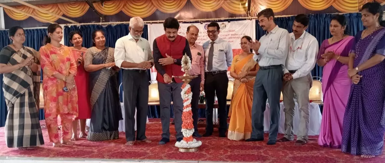 ಆರೋಗ್ಯ ಜಾಗೃತಿಗೆ ರೆಡ್ಕ್ರಾಸ್ ಹೆಚ್ಚಿನ ಆದ್ಯತೆ: ಸಿಎ ಶಾಂತರಾಮ ಶೆಟ್ಟಿ ಆರೋಗ್ಯ ಜಾಗೃತಿಗೆ ರೆಡ್ಕ್ರಾಸ್ ಹೆಚ್ಚಿನ ಆದ್ಯತೆ: ಸಿಎ ಶಾಂತರಾಮ ಶೆಟ್ಟಿ