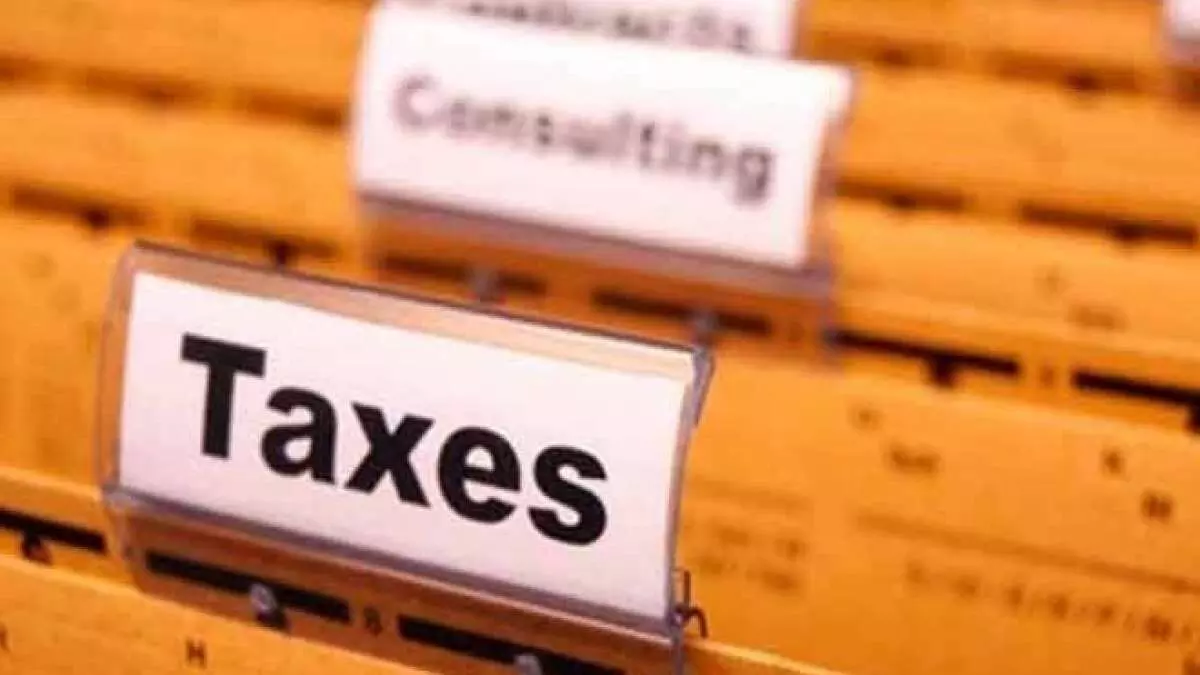 ವಾಣಿಜ್ಯ ತೆರಿಗೆ ಇಲಾಖೆಯ ಅಧಿಕಾರಿಗಳ ದಾಳಿ; ತೆರಿಗೆ ವಂಚಿಸುತ್ತಿದ್ದ ಜಾಲ ಪತ್ತೆ ವಾಣಿಜ್ಯ ತೆರಿಗೆ ಇಲಾಖೆಯ ಅಧಿಕಾರಿಗಳ ದಾಳಿ; ತೆರಿಗೆ ವಂಚಿಸುತ್ತಿದ್ದ ಜಾಲ ಪತ್ತೆ