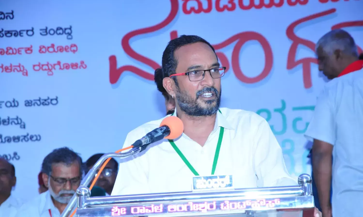 ಆರೆಸ್ಸೆಸ್‍ಗೆ ಸಂವಿಧಾನಕ್ಕಿಂತ ಗೋಳ್ವಾಲ್ಕರ್ ಸಿದ್ದಾಂತವೇ ಮುಖ್ಯ: ಕ್ಲಿಫ್ಟನ್ ರೊಸಾರಿಯೋ