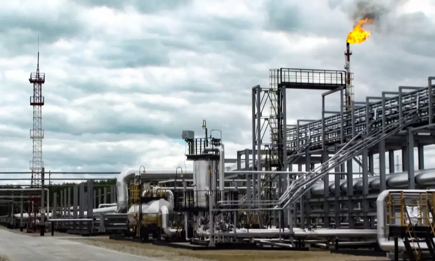 ಲಂಕಾದಲ್ಲಿ ಪೆಟ್ರೋಲಿಯಂ ಸಂಸ್ಕರಣಾ ಘಟಕ ಸ್ಥಾಪನೆ: ಚೀನಾ