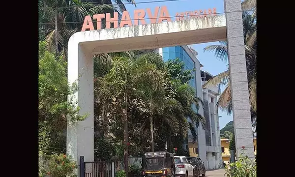 ಅಥರ್ವ ಆಸ್ಪತ್ರೆಯ ಶಸ್ತ್ರಚಿಕಿತ್ಸಾ ಕೊಠಡಿಯ ಬೀಗಮುದ್ರೆ ತೆರವು: ಸಾರ್ವಜನಿಕರ ಆರೋಪ