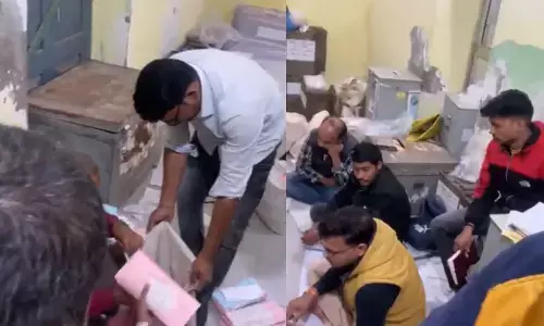 ಮಧ್ಯಪ್ರದೇಶ: ಮತ ಎಣಿಕೆಗಿಂತ ಮುನ್ನವೇ ಅಂಚೆ ಮತಪತ್ರಗಳನ್ನು ತೆರೆಯಲಾಗಿದೆ ಎಂದು ಆರೋಪಿಸಿದ ಕಾಂಗ್ರೆಸ್‌