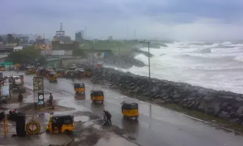 ತಮಿಳುನಾಡು, ಪುದುಚೇರಿ, ಆಂಧ್ರಪ್ರದೇಶದಲ್ಲಿ ಭಾರೀ ಮಳೆ : ಹವಾಮಾನ ಇಲಾಖೆ ಎಚ್ಚರಿಕೆ