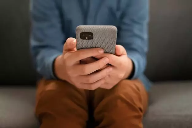 ಪ್ರಿಯಕರನ ಮೊಬೈಲ್ ನಲ್ಲಿ ಮಹಿಳೆಯರ 13 ಸಾವಿರ ನಗ್ನಚಿತ್ರ ಪತ್ತೆ ಮಾಡಿದ ಪ್ರೇಯಸಿ!