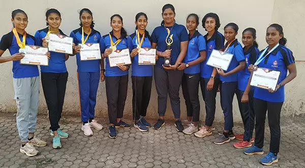 ಪ.ಪೂ. ಕಾಲೇಜುಗಳ ರಾಜ್ಯ ಮಟ್ಟದ ಬಾಲಕಿಯರ ಅಥ್ಲೆಟಿಕ್ಸ್ ಕ್ರೀಡಾಕೂಟ: ಆಳ್ವಾಸ್ ಕಾಲೇಜಿಗೆ 8 ಪದಕ ಪ.ಪೂ. ಕಾಲೇಜುಗಳ ರಾಜ್ಯ ಮಟ್ಟದ ಬಾಲಕಿಯರ ಅಥ್ಲೆಟಿಕ್ಸ್ ಕ್ರೀಡಾಕೂಟ: ಆಳ್ವಾಸ್ ಕಾಲೇಜಿಗೆ 8 ಪದಕ