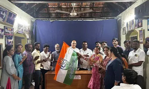 ಉದ್ಯಾವರ : ಗ್ರಾಮ ಪಂಚಾಯತ್ ಅಧ್ಯಕ್ಷೆ ಸಹಿತ ಇಬ್ಬರು ಕಾಂಗ್ರೆಸ್ ಸೇರ್ಪಡೆ