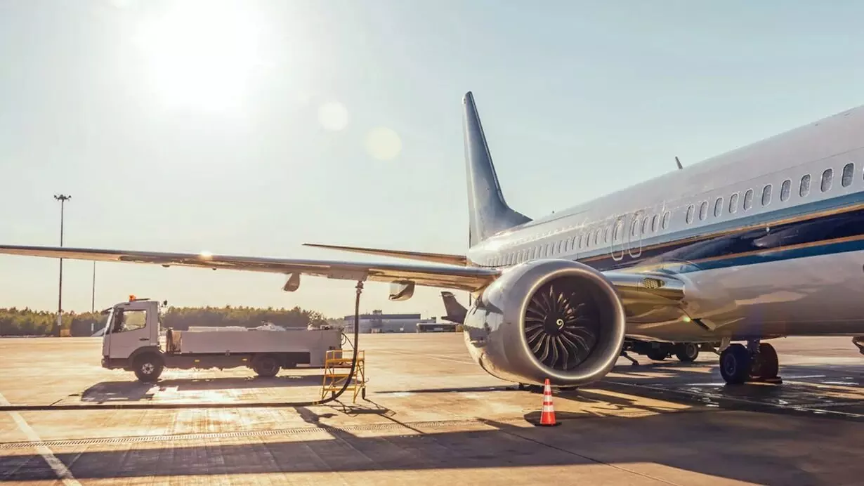 ವಾಣಿಜ್ಯ ಬಳಕೆಯ ಅಡುಗೆ ಅನಿಲ ಬೆಲೆ ಏರಿಕೆ, ವಿಮಾನ ಇಂಧನ ಬೆಲೆ ಇಳಿಕೆ ವಾಣಿಜ್ಯ ಬಳಕೆಯ ಅಡುಗೆ ಅನಿಲ ಬೆಲೆ ಏರಿಕೆ, ವಿಮಾನ ಇಂಧನ ಬೆಲೆ ಇಳಿಕೆ