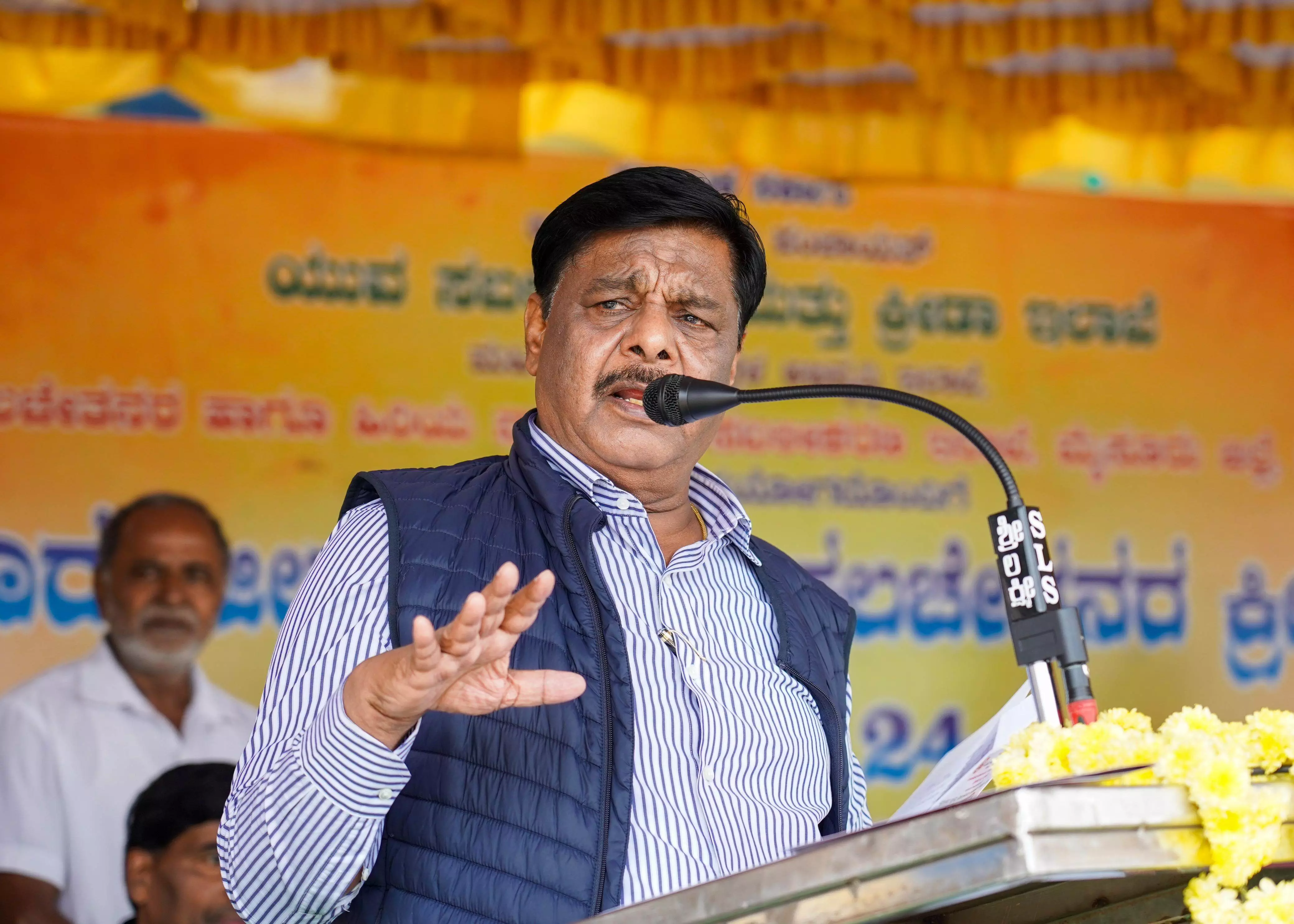 ವಿಕಲಚೇತನ ಮಕ್ಕಳನ್ನು ನೋಡಿಕೊಳ್ಳಲು ಬಹಳ ಪ್ರೀತಿ ಹಾಗೂ ಬದ್ಧತೆ ಇರಬೇಕು: ಸಚಿವ ಡಾ.ಎಚ್.ಸಿ.ಮಹದೇವಪ್ಪ ವಿಕಲಚೇತನ ಮಕ್ಕಳನ್ನು ನೋಡಿಕೊಳ್ಳಲು ಬಹಳ ಪ್ರೀತಿ ಹಾಗೂ ಬದ್ಧತೆ ಇರಬೇಕು: ಸಚಿವ ಡಾ.ಎಚ್.ಸಿ.ಮಹದೇವಪ್ಪ