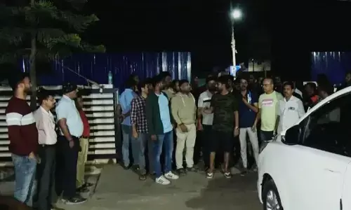 ಚಿಕ್ಕಮಗಳೂರು: ಹೆಲ್ಮೆಟ್ ವಿಚಾರಕ್ಕೆ ಯುವ ವಕೀಲನ ಮೇಲೆ ಹಲ್ಲೆ ಆರೋಪ; ಪಿಎಸ್ಸೈ ಸಹಿತ 6 ಪೊಲೀಸರ ಅಮಾನತು