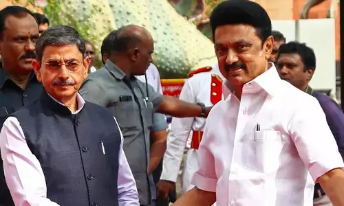 ಸಿಎಂ ಜೊತೆ ಕುಳಿತು ಚರ್ಚಿಸಿ: ತಮಿಳುನಾಡು ರಾಜ್ಯಪಾಲರಿಗೆ ಸುಪ್ರೀಂ ಕೋರ್ಟ್‌ ಸೂಚನೆ