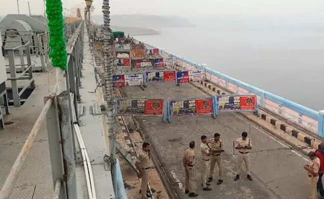 ಕೃಷ್ಣಾ ನದಿ ನೀರು ವಿಚಾರ ಆಂಧ್ರ-ತೆಲಂಗಾಣ ನಡುವೆ ಉದ್ವಿಗ್ನತೆ: ನಾಗಾರ್ಜುನಸಾಗರ ಅಣೆಕಟ್ಟು ಪ್ರದೇಶಕ್ಕೆ ಸಿಆರ್‌ಪಿಎಫ್‌ ಭದ್ರತೆ