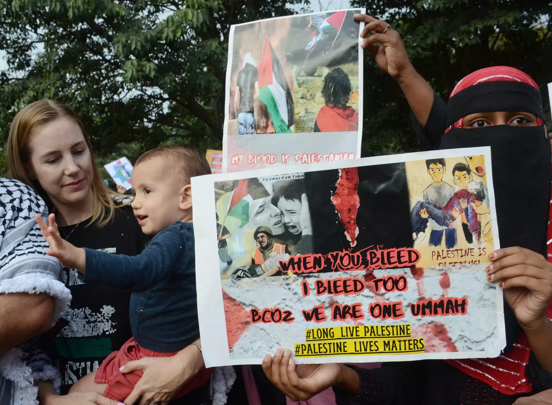 ಬೆಂಗಳೂರು: ಫೆಲೆಸ್ತೀನ್ ಜನರ ಮೇಲೆ ಇಸ್ರೇಲ್ ದಾಳಿ ಖಂಡಿಸಿ ಪ್ರತಿಭಟನೆ