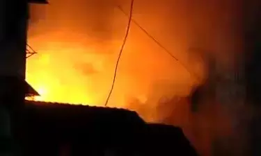 ಮುಂಬೈ: ಕಟ್ಟಡದಲ್ಲಿ ಬೆಂಕಿ ಅನಾಹುತ: ಇಬ್ಬರು ಸಜೀವ ದಹನ