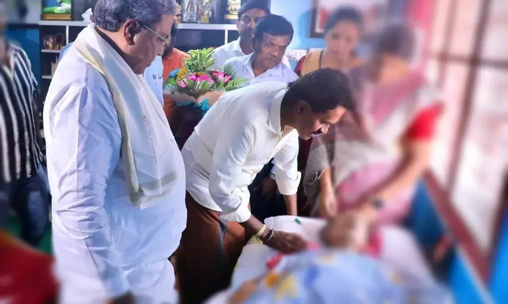 ಹಿರಿಯ ನಟಿಗೆ ಚಿಕಿತ್ಸೆಯ ಅಗತ್ಯಬಿದ್ದರೆ ವೆಚ್ಚ ಭರಿಸಲು ಸರ್ಕಾರ ಸಿದ್ಧವಿದೆ: ಸಿಎಂ ಸಿದ್ದರಾಮಯ್ಯ