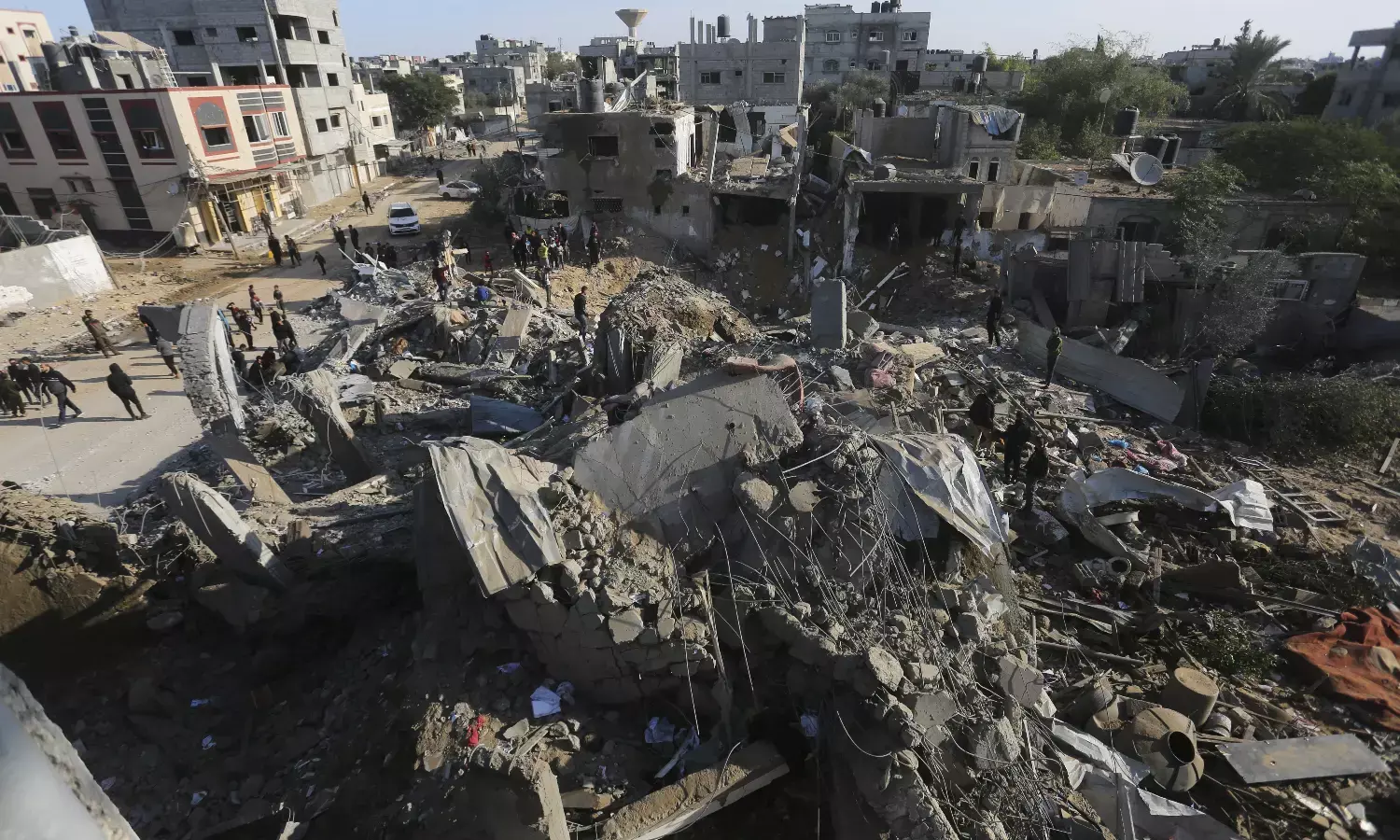 ದಕ್ಷಿಣ ಗಾಝಾ ಪಟ್ಟಿ ಪ್ರವೇಶಿಸಿದ ಇಸ್ರೇಲ್ ಪಡೆ ; `ಜಸ್ಟಿಸ್ ಪ್ಯಾಲೇಸ್ ನೆಲಸಮ